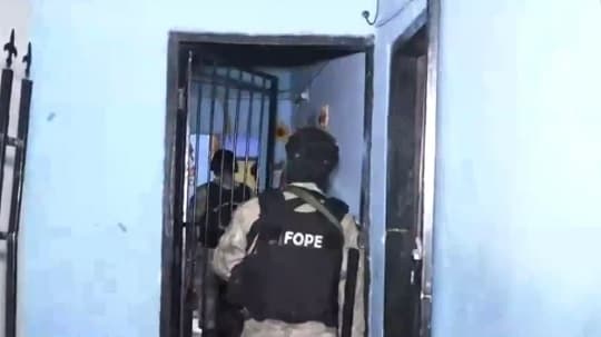 Allanan 14 viviendas en Bañado Sur por microtráfico