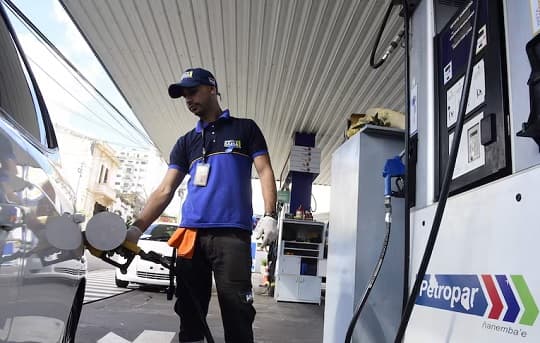 Valdovinos afirma que hay condiciones para bajar precios de importados y combustibles