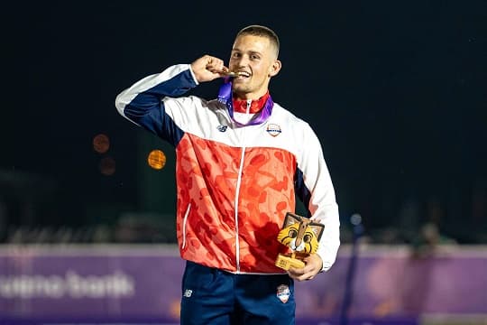 Lars Flaming gana oro en jabalina y rompe récord panamericano junior