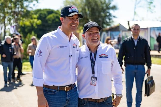 Peña recibe críticas por su participación en el Mundial de Rally