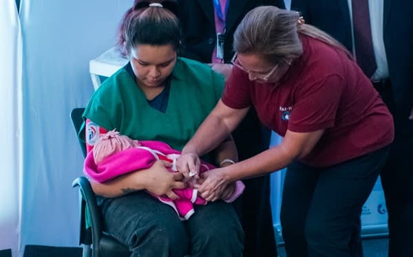 Paraguay cierra con éxito vacunación contra el Virus Respiratorio Sincitial