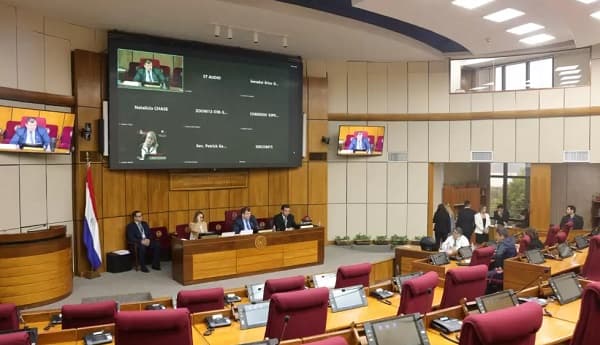 Senado habilitará formulario para denuncias a telefonías