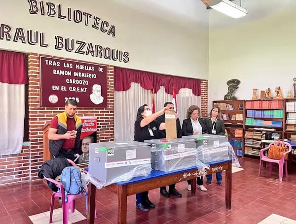 MEC suspende concurso docente por denuncias de fraude