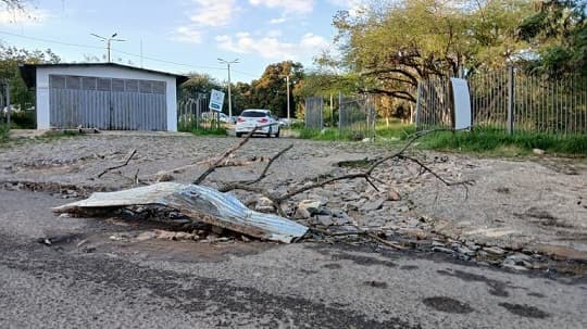 Baches y abandono en el IPS preocupan a asegurados