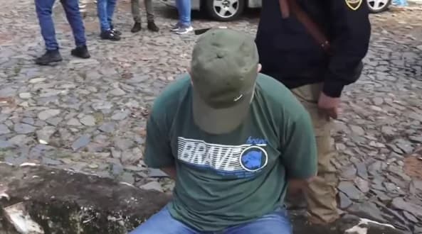 Policía detiene al rey de los tortoleros, tras persecución