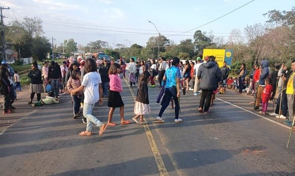 Indígenas bloquean rutas en Guayaybí por cambio en Indi