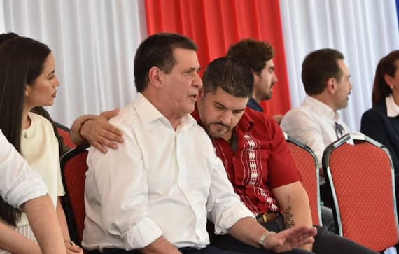 Nenecho niega que le pidieran renuncia en medio de rumores