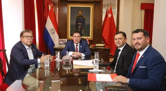 ANR cede 100 m² de seccional para parque de salud