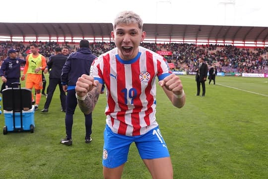 “Muy cerca de cumplir ese sueño”: Julio Enciso y el aliento a sus compañeros