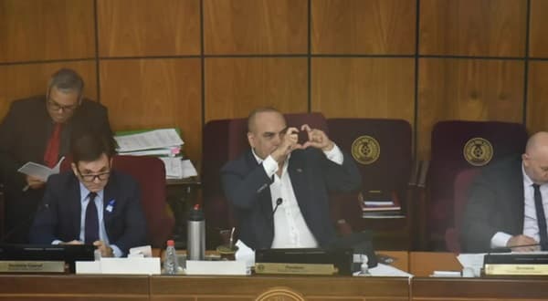 Honor Colorado busca extender mandato de “Bachi” hasta 2028