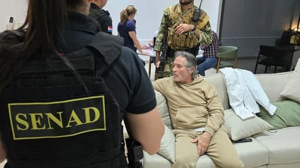 Tarjeta de crédito llevó a la captura de narco mexicano “El Abuelo”