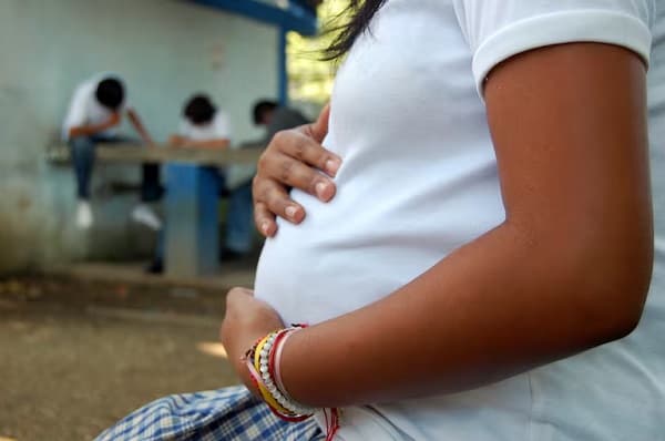 Paraguay enfrenta alta tasa de embarazo adolescente
