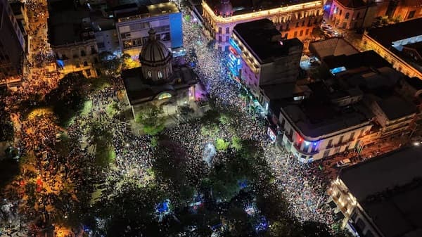 Cartistas buscan “parchar” ley de feriados pro Mundial