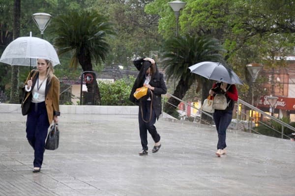 Meteorología anuncia lluvias y calor para este martes