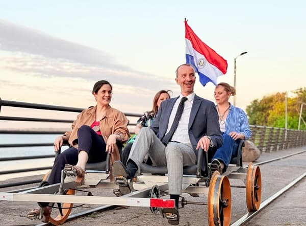 Puerto de Asunción integra arte al paisaje cultural