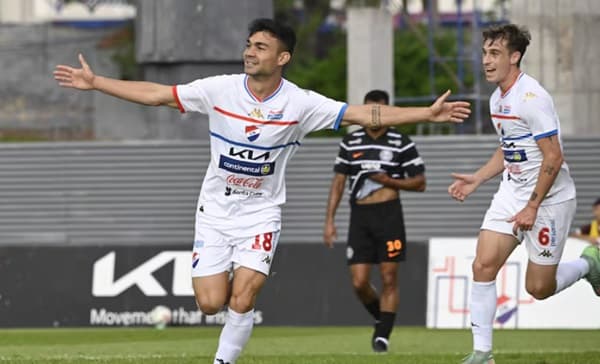 Nacional golea a Olimpia con contundencia en La Visera