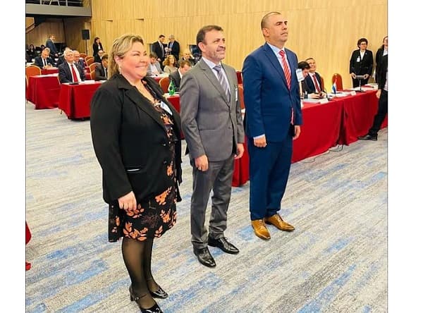 Cartistas premian a Zenaida con cargo en Parlasur pese a denuncias de peaje salarial