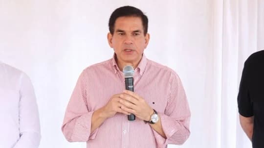 Ministro Baruja admite haber usado la camioneta incautada a Cucho