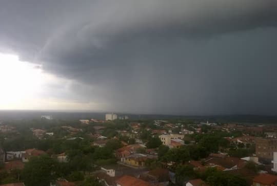 Probabilidad de lluvias, tormentas eléctricas y altas temperaturas, según Meteorología