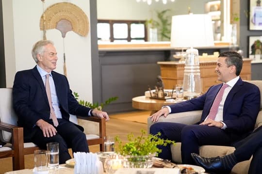 El ex primer ministro británico Tony Blair mantuvo reuniones con Peña y Rubén Ramírez
