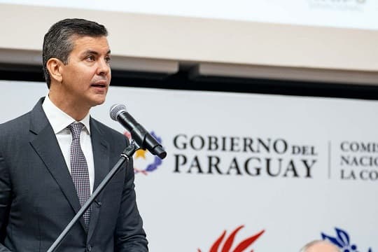 Peña responde con tono desafiante a las críticas por los sobres de Mburuvicha Róga