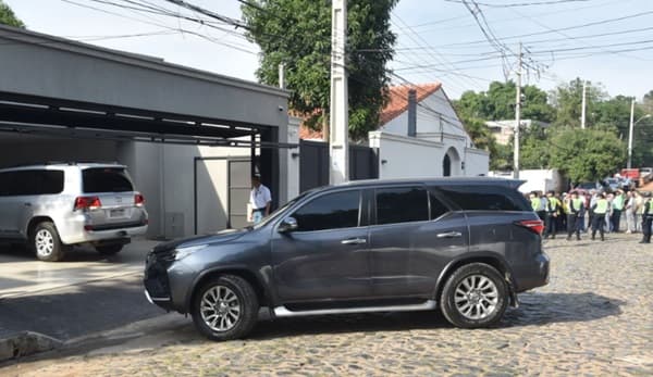 Peña declaró la venta de su camioneta con ganancia inusual