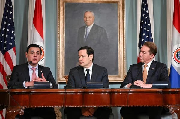 Cancillería no justifica acuerdo de asilo con EE.UU.