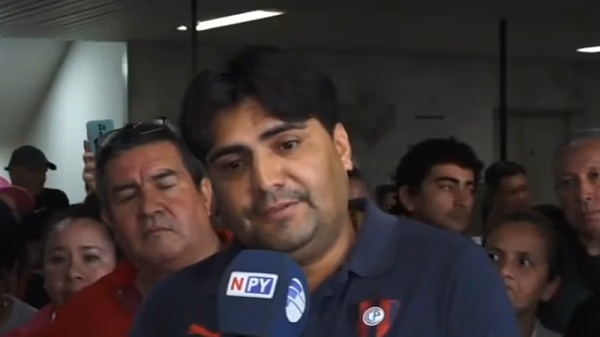 Funcionarios de Asunción exigen a Bello pago de cuatro meses de deuda