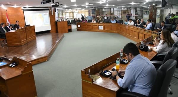 Junta pide explicar saldo de bonos omitido en 2026