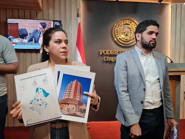 Diputados presentan proyecto Ko’ape: viviendas accesibles para revitalizar Asunción
