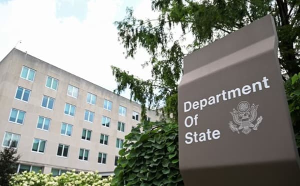 EE. UU. revoca visas a seis ciudadanos extranjeros por celebrar muerte de Charlie Kirk