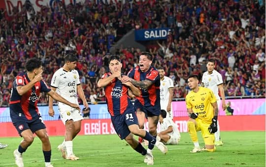 En lo más alto: Cerro Porteño venció a Guaraní con estadio repleto y es el nuevo líder del campeonato