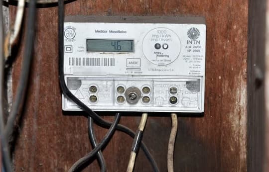 ANDE promete alivio para el 91% de los usuarios, pero aumentos de hasta 235% para los de mayor consumo