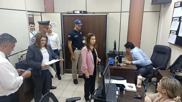 Allanan Diben por presunta malversación en Pytyvõ Medicamentos