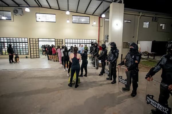 Colecta para 600 reclusas trasladadas a Emboscada