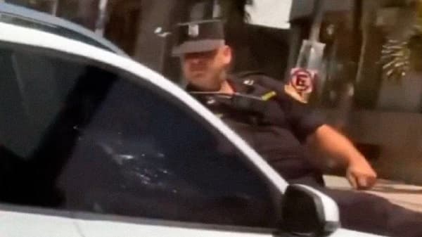 Imputan a conductora que arrastró a policía en Asunción