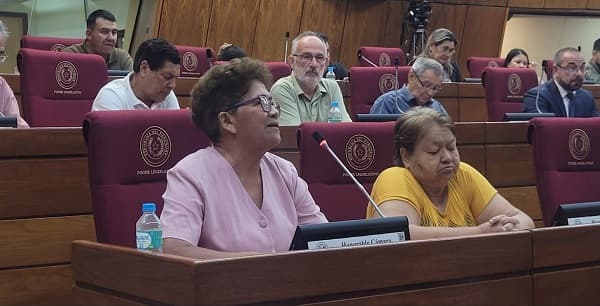 Vecinos de tablada exigen cumplimiento de ordenanza y el cese de frigoríficos en audiencia pública