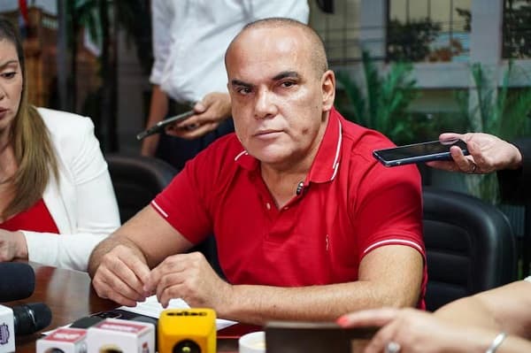 Bachi Núñez presentará un proyecto de ley para reglamentar la senaduría vitalicia