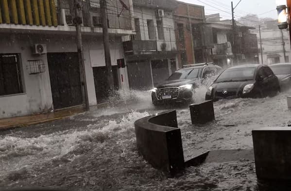 Lluvias en Asunción: los 11 cruces que debés evitar