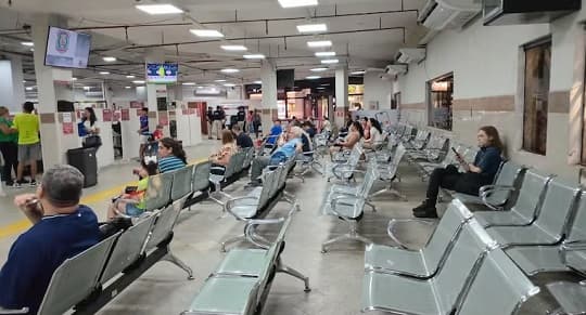 Identificaciones cobra recargo por pagos realizados con POS