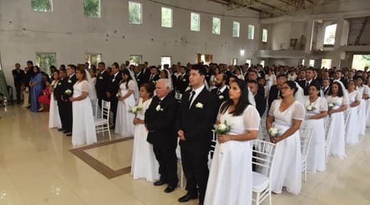¿Hay más solteros o casados en Paraguay?