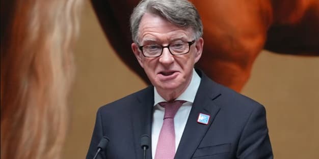 Caso Epstein: arrestan a exembajador británico en EE.UU.