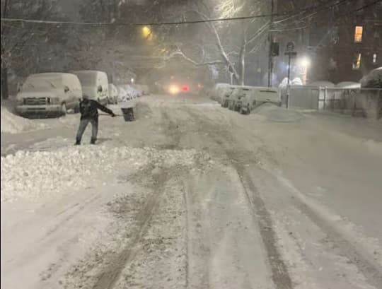 Tormenta histórica paraliza Nueva York