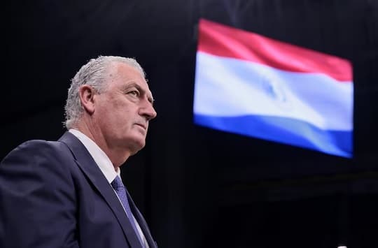 Harrison respalda continuidad de Alfaro después del Mundial