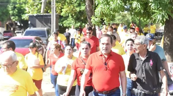 Disidencia de la ANR elige a Samaniego como candidato