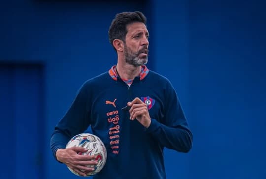 Cerro Porteño anuncia salida de Jorge Bava