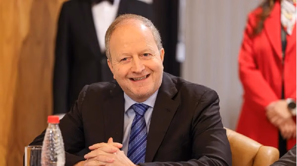 Farmacéuticas plantean solución a deuda con el Estado