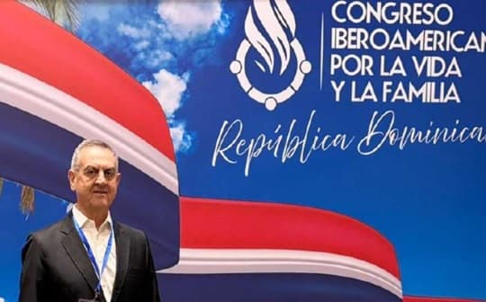 Esgaib viajó a congreso religioso con dinero público