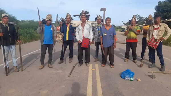 Ayoreos mantienen protesta por víveres en el Chaco