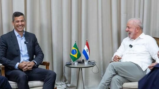 Peña y Lula cierran reunión sin acuerdo sobre Itaipú